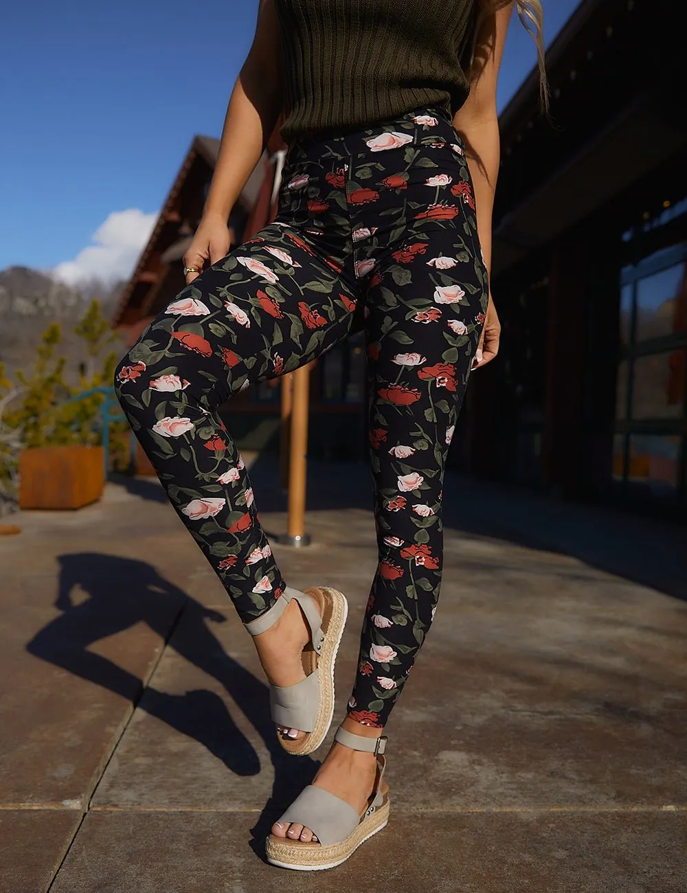 SA Exclusive Poppy Pleasure Leggings